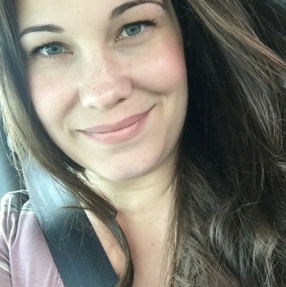 Meet your Posher, Ashley - Picture 9 of 9